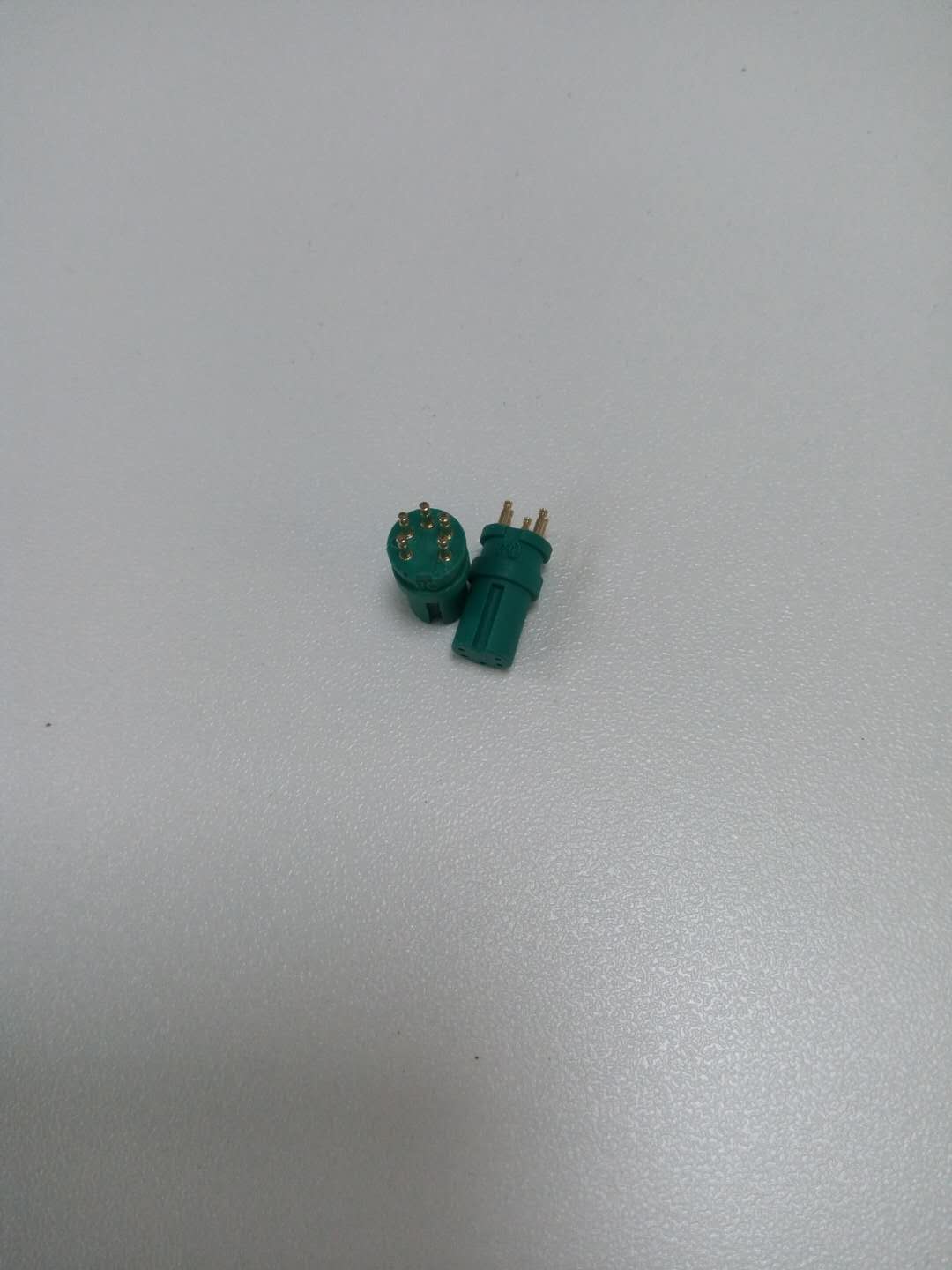 M8-5p母頭