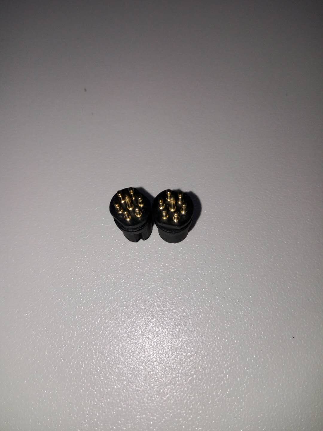M8-7p母頭