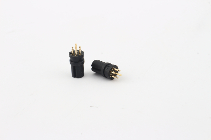 M8-7P母頭 (1)